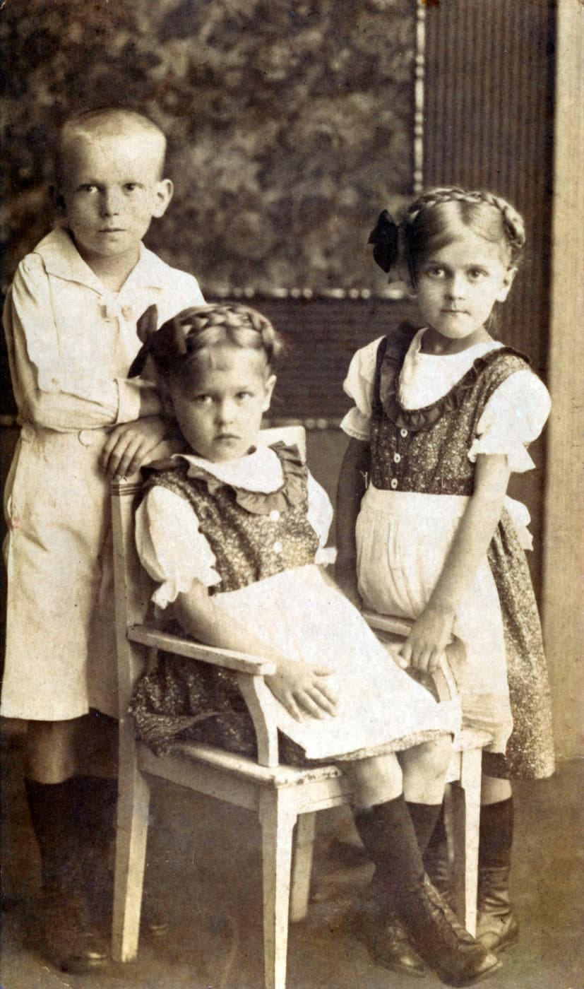 My great-grandmother and her siblings during World War I in Kattowitz, Silesia (1914)